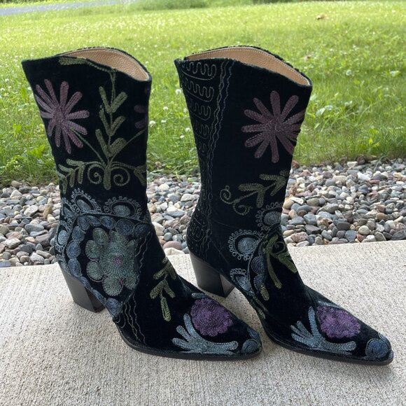 Erkan Demir Artemis Women’s EU 39 US 9-9.5 Velvet Embroidered Boot Floral Boho - Picture 1 of 16
